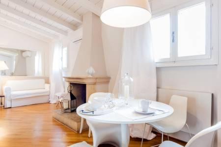 Di Punto In Bianco Home เวโรนา ภายนอก รูปภาพ