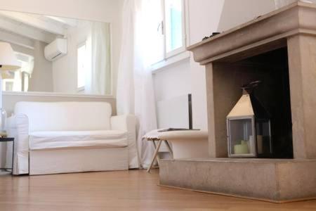 Di Punto In Bianco Home เวโรนา ภายนอก รูปภาพ